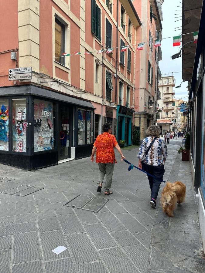 Affittacamere Via Prione La Spezia Bagian luar foto